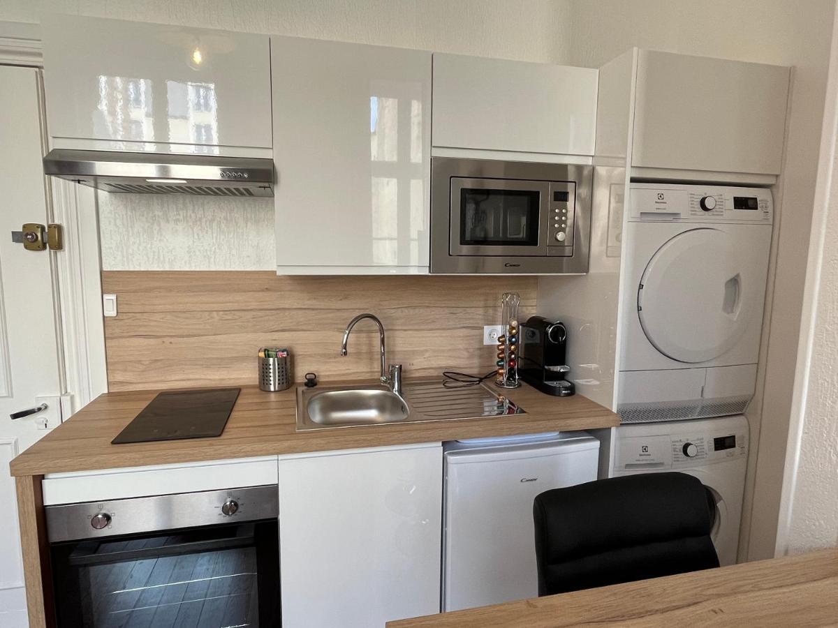 Paon, Coquet Appt Avec Parking A Caen Apartment Luaran gambar